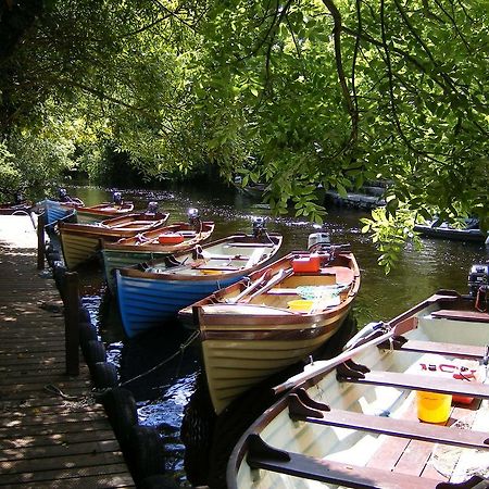 Camillaun Lodge With Lough Corrib Boat Hire Oughterard Esterno foto