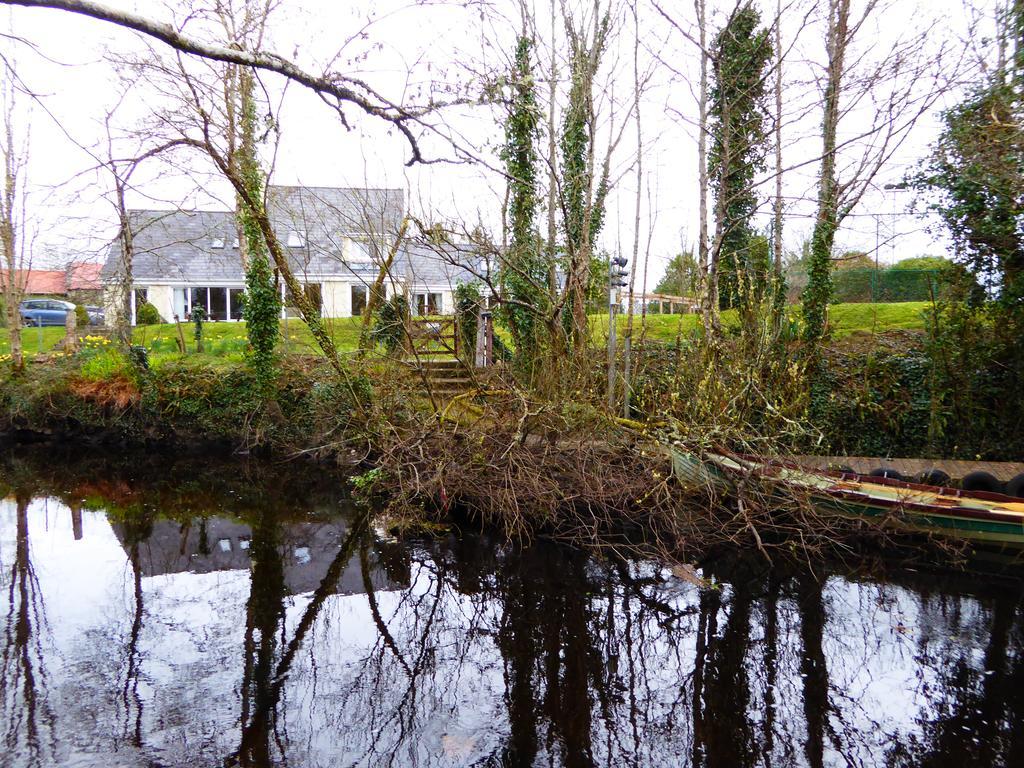 Camillaun Lodge With Lough Corrib Boat Hire Oughterard Esterno foto