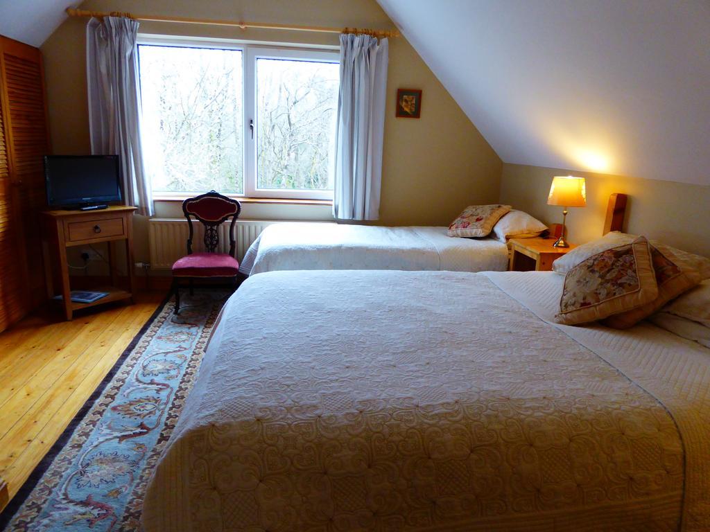 Camillaun Lodge With Lough Corrib Boat Hire Oughterard Esterno foto