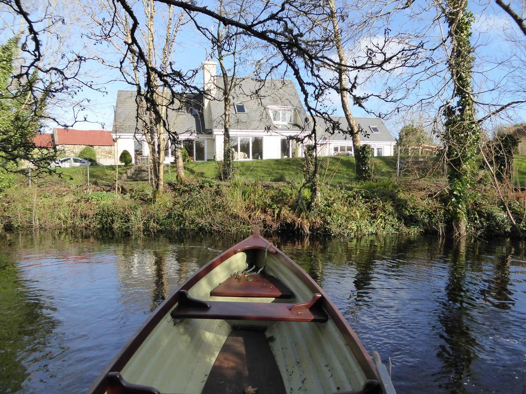 Camillaun Lodge With Lough Corrib Boat Hire Oughterard Esterno foto