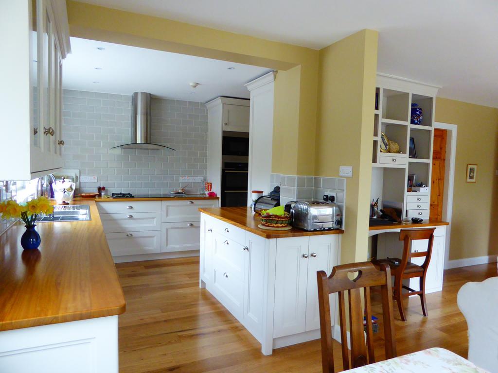 Camillaun Lodge With Lough Corrib Boat Hire Oughterard Esterno foto