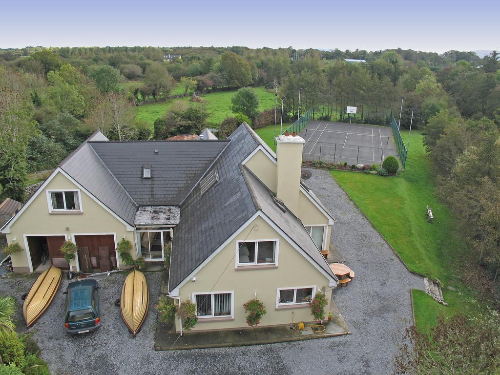 Camillaun Lodge With Lough Corrib Boat Hire Oughterard Esterno foto