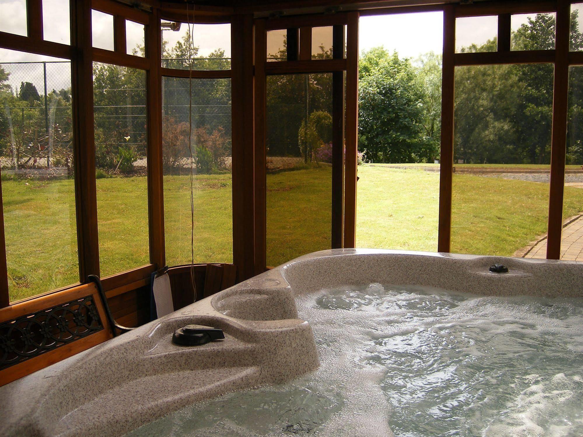 Camillaun Lodge With Lough Corrib Boat Hire Oughterard Esterno foto