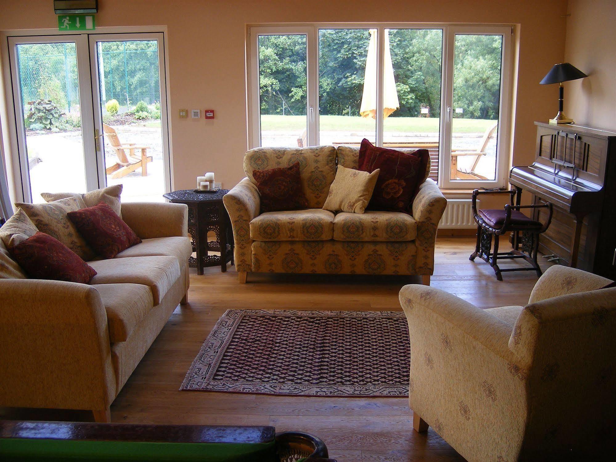 Camillaun Lodge With Lough Corrib Boat Hire Oughterard Esterno foto